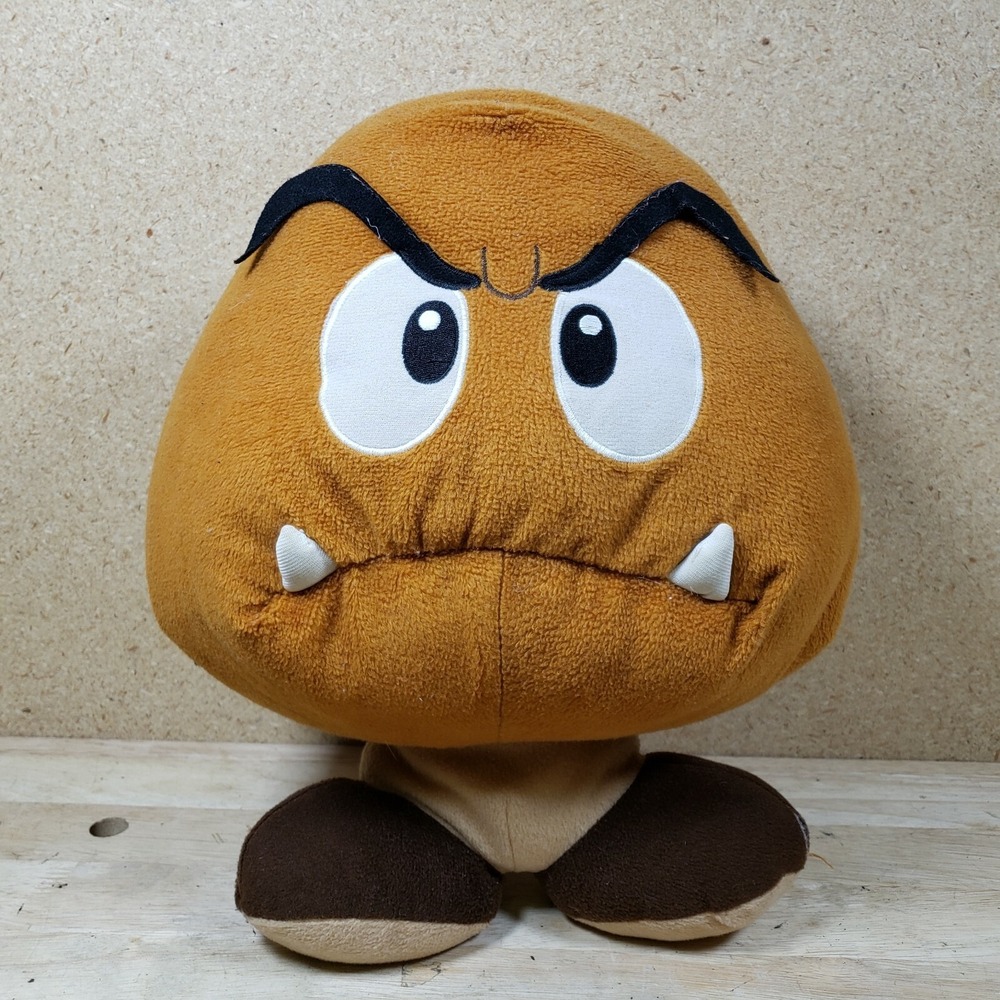 2011 Super Mario - Goomba Plush With Zipper Pouch